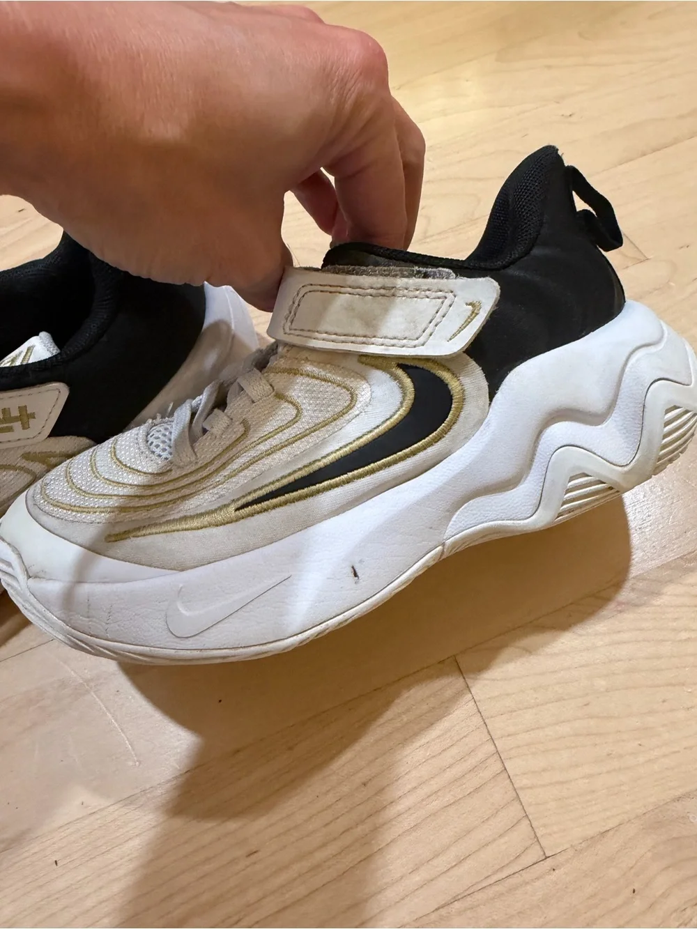 Nike Kids White and Gold Hook-and-Loop Sneakers